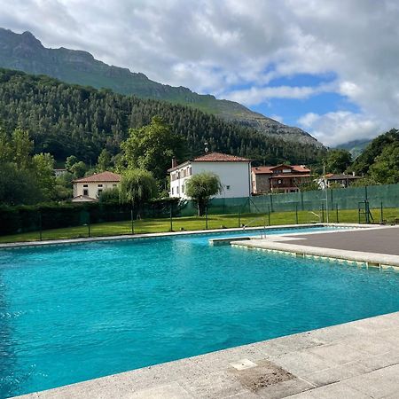 Casa En La Montana Con Piscina De Temporada Villa Arredondo Exterior foto