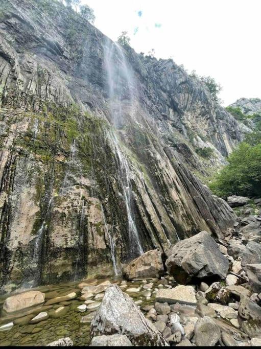 Casa En La Montana Con Piscina De Temporada Villa Arredondo Exterior foto